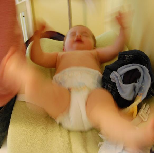Step-by-Step Techniques for a Smooth and Safe Diaper Change
