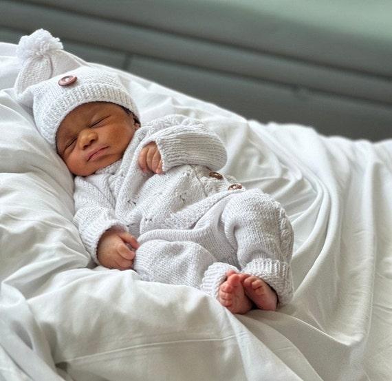 Choosing the Ideal Baby Welcome Home Outfit for Every Season