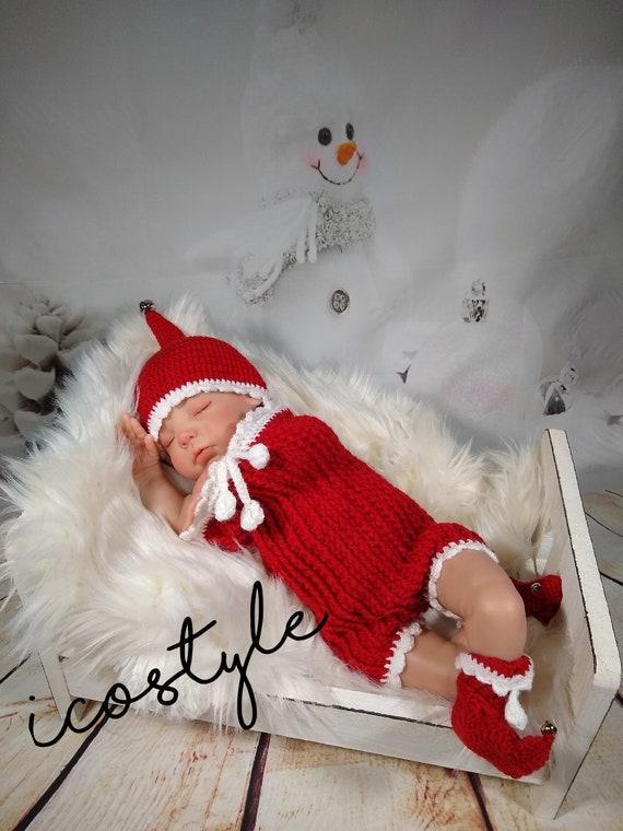 Mixing Tradition and Trend in Baby Christmas Wardrobe