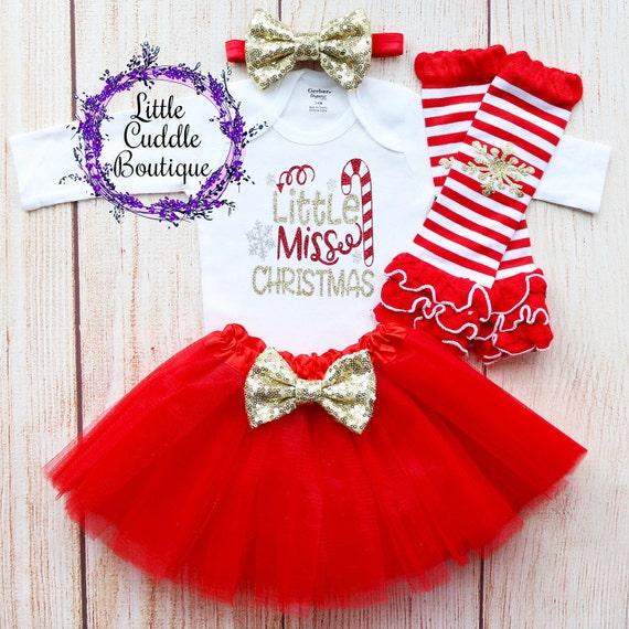 Choosing Safe and Comfortable Fabrics for Holiday Babies