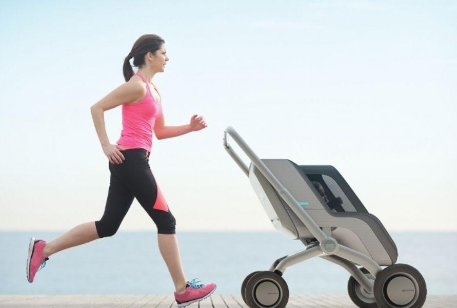 Balancing Convenience and Safety with Smart Stroller Technology